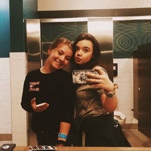 Meet your Posher, Kendra